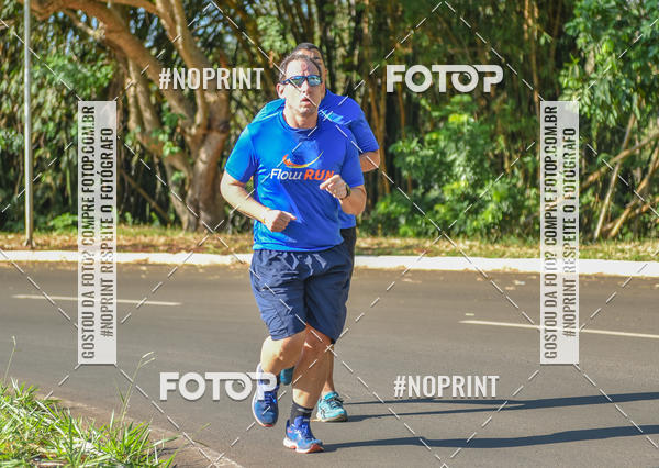 Buy your photos of the eventFLOW RUN on Fotop
