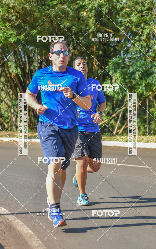 Buy your photos of the eventFLOW RUN on Fotop
