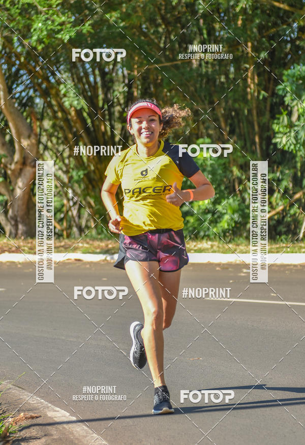 Buy your photos of the eventFLOW RUN on Fotop