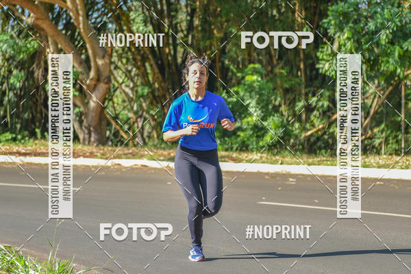 Buy your photos of the eventFLOW RUN on Fotop