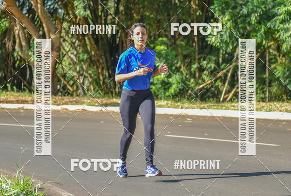 Buy your photos of the eventFLOW RUN on Fotop