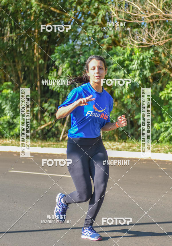 Buy your photos of the eventFLOW RUN on Fotop