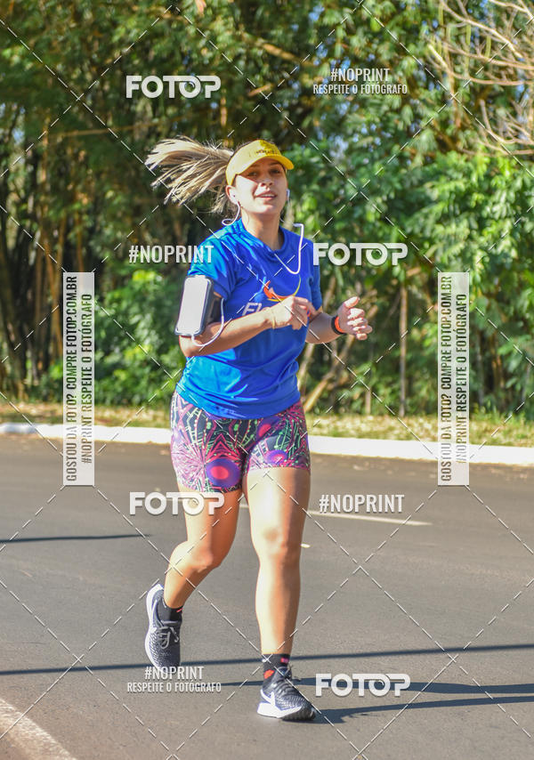 Buy your photos of the eventFLOW RUN on Fotop