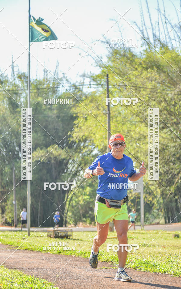 Buy your photos of the eventFLOW RUN on Fotop