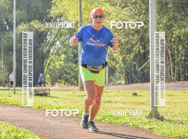 Buy your photos of the eventFLOW RUN on Fotop