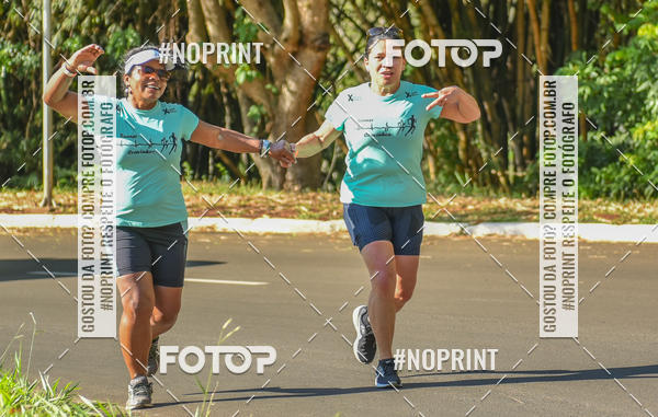 Buy your photos of the eventFLOW RUN on Fotop
