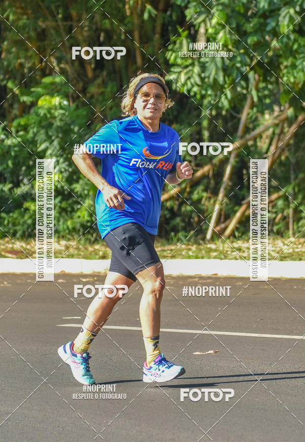 Buy your photos of the eventFLOW RUN on Fotop