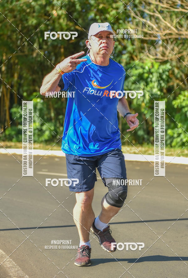 Buy your photos of the eventFLOW RUN on Fotop