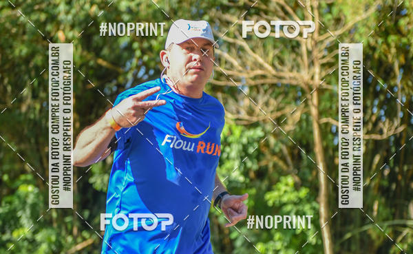 Buy your photos of the eventFLOW RUN on Fotop