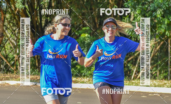 Buy your photos of the eventFLOW RUN on Fotop