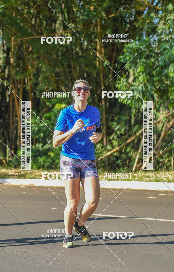 Buy your photos of the eventFLOW RUN on Fotop