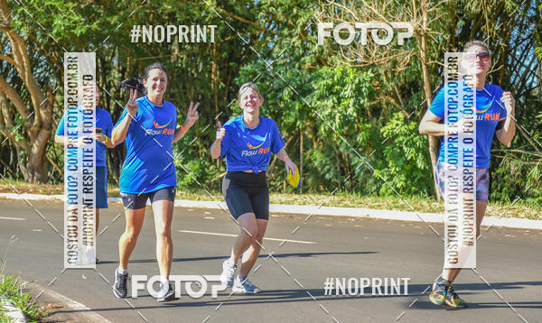 Buy your photos of the eventFLOW RUN on Fotop