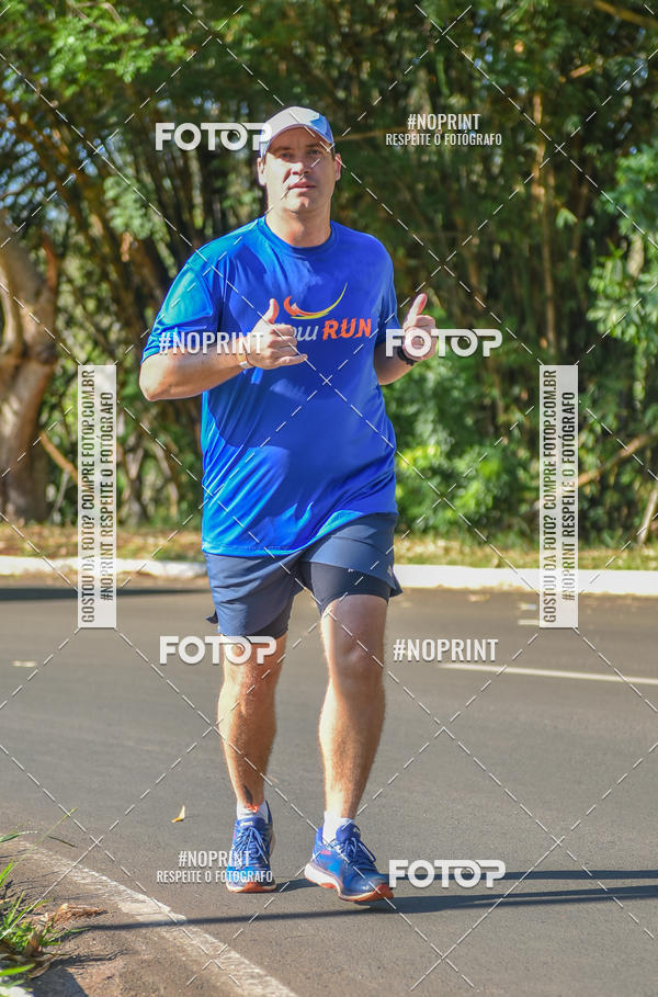 Buy your photos of the eventFLOW RUN on Fotop