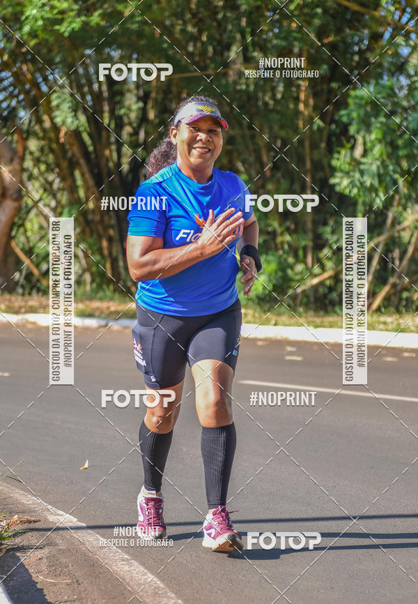 Buy your photos of the eventFLOW RUN on Fotop