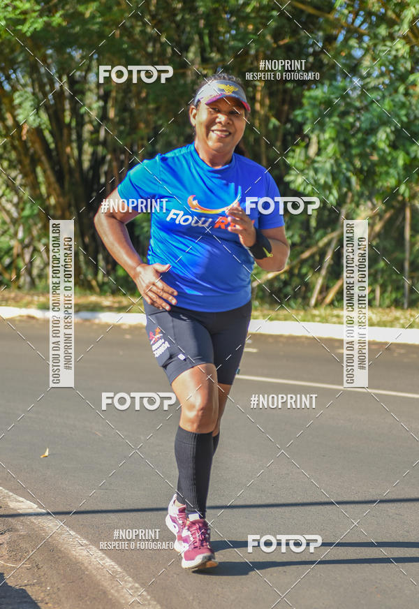 Buy your photos of the eventFLOW RUN on Fotop