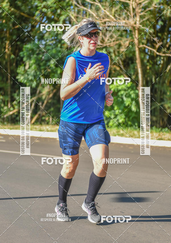 Buy your photos of the eventFLOW RUN on Fotop