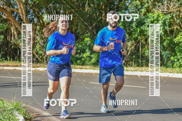 Buy your photos of the eventFLOW RUN on Fotop