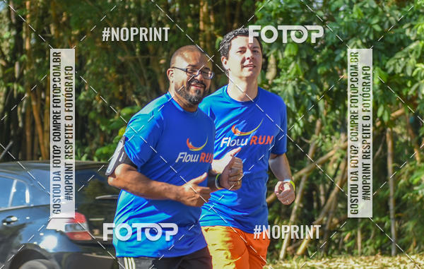 Buy your photos of the eventFLOW RUN on Fotop