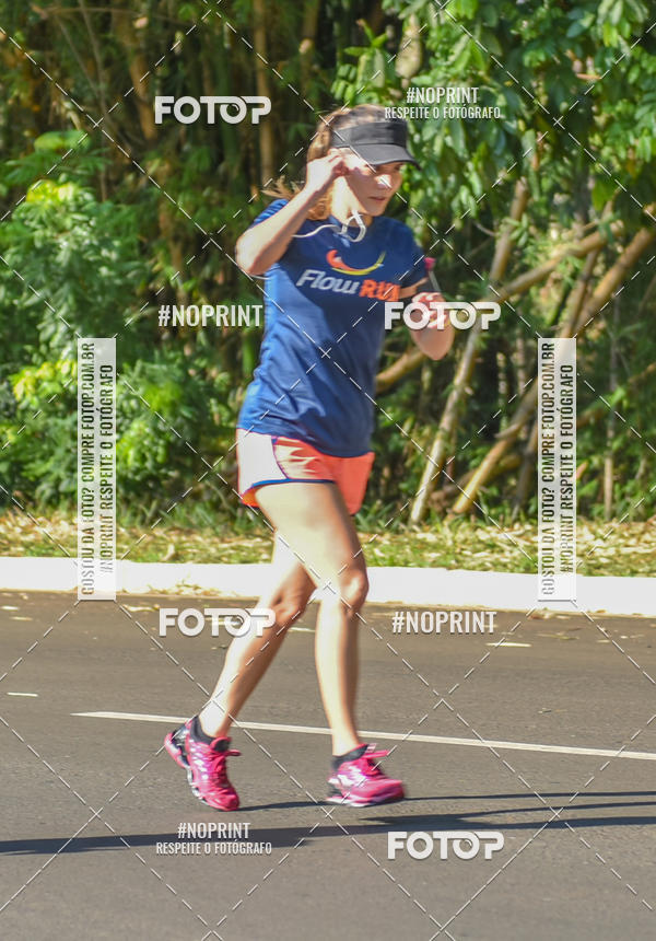 Buy your photos of the eventFLOW RUN on Fotop