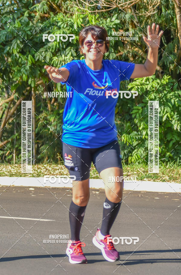 Buy your photos of the eventFLOW RUN on Fotop