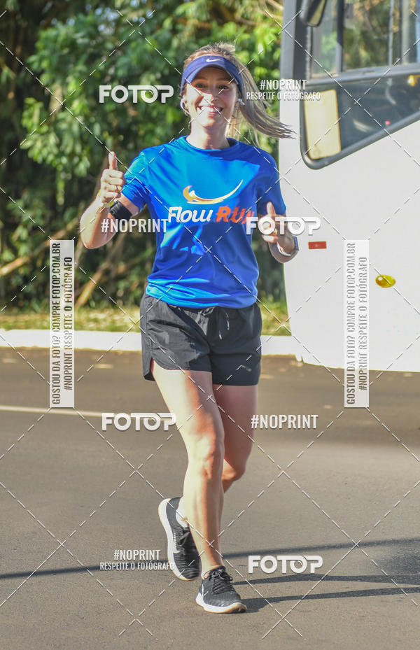 Buy your photos of the eventFLOW RUN on Fotop