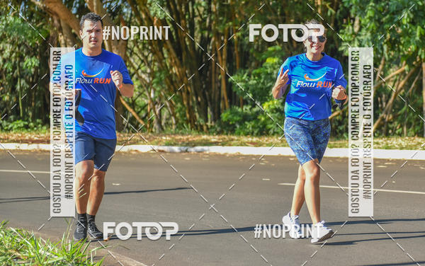 Buy your photos of the eventFLOW RUN on Fotop