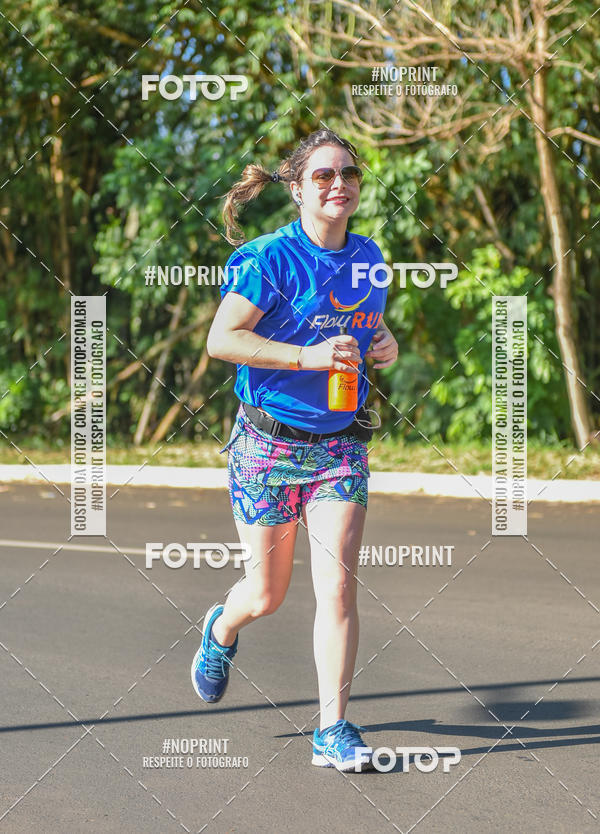 Buy your photos of the eventFLOW RUN on Fotop