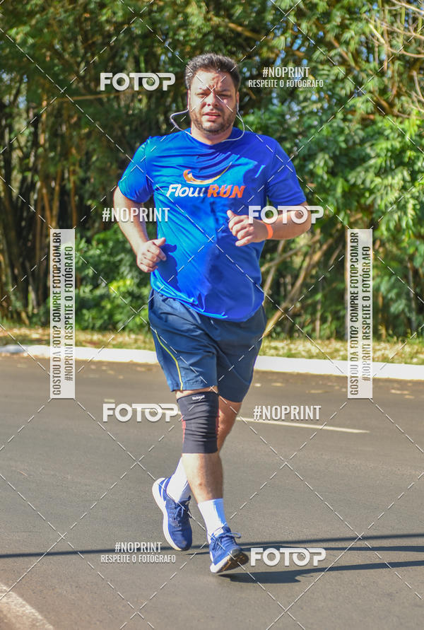 Buy your photos of the eventFLOW RUN on Fotop