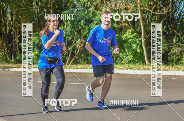 Buy your photos of the eventFLOW RUN on Fotop