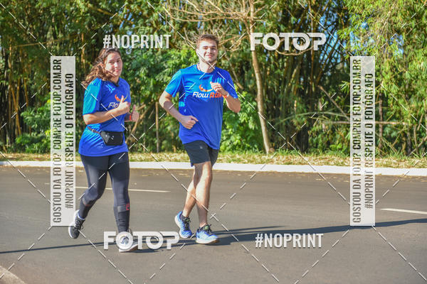 Buy your photos of the eventFLOW RUN on Fotop
