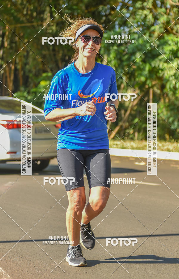 Buy your photos of the eventFLOW RUN on Fotop