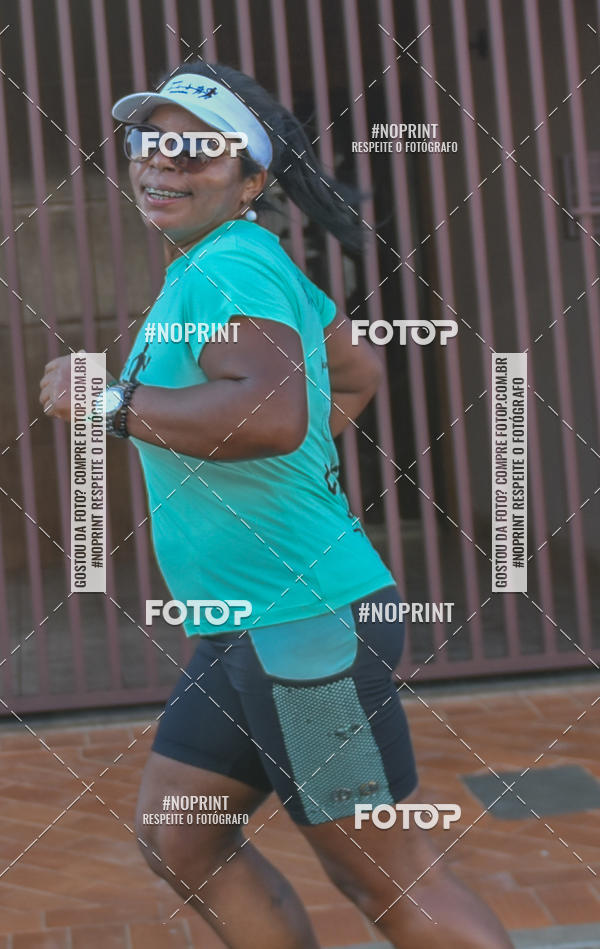 Buy your photos of the eventFLOW RUN on Fotop