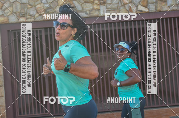 Buy your photos of the eventFLOW RUN on Fotop
