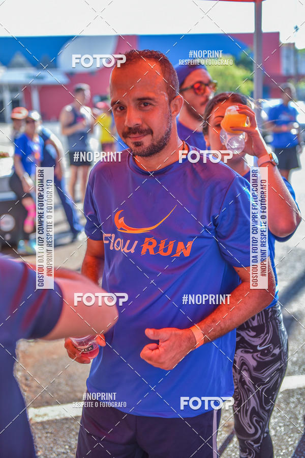 Buy your photos of the eventFLOW RUN on Fotop