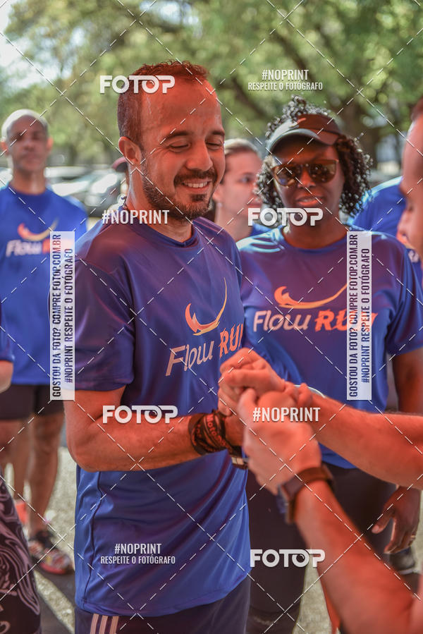 Buy your photos of the eventFLOW RUN on Fotop