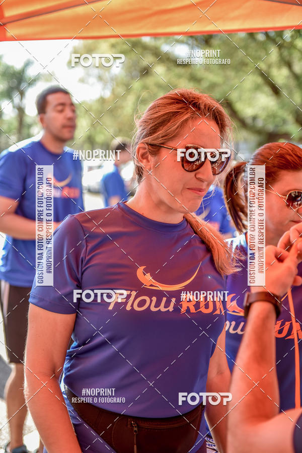 Buy your photos of the eventFLOW RUN on Fotop
