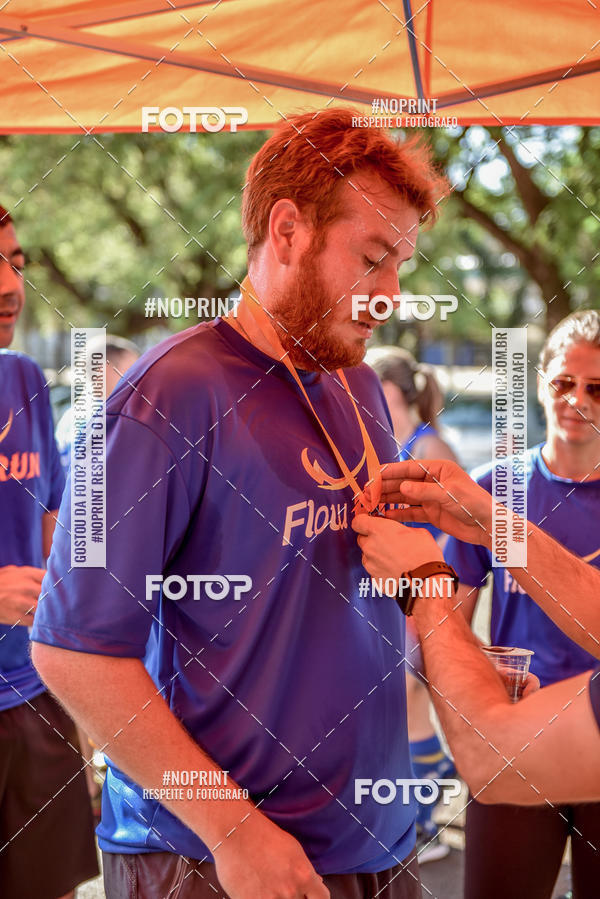 Buy your photos of the eventFLOW RUN on Fotop