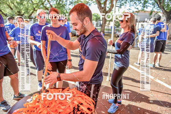 Buy your photos of the eventFLOW RUN on Fotop