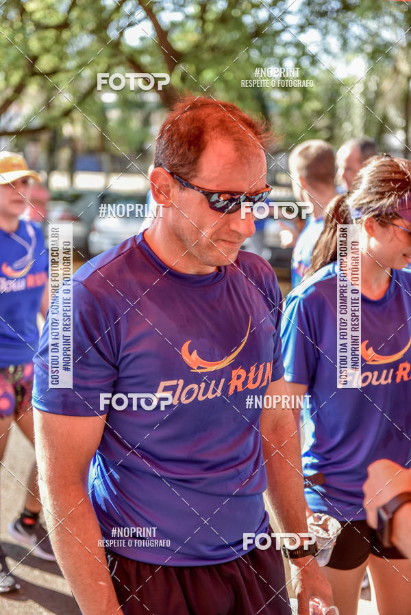 Buy your photos of the eventFLOW RUN on Fotop