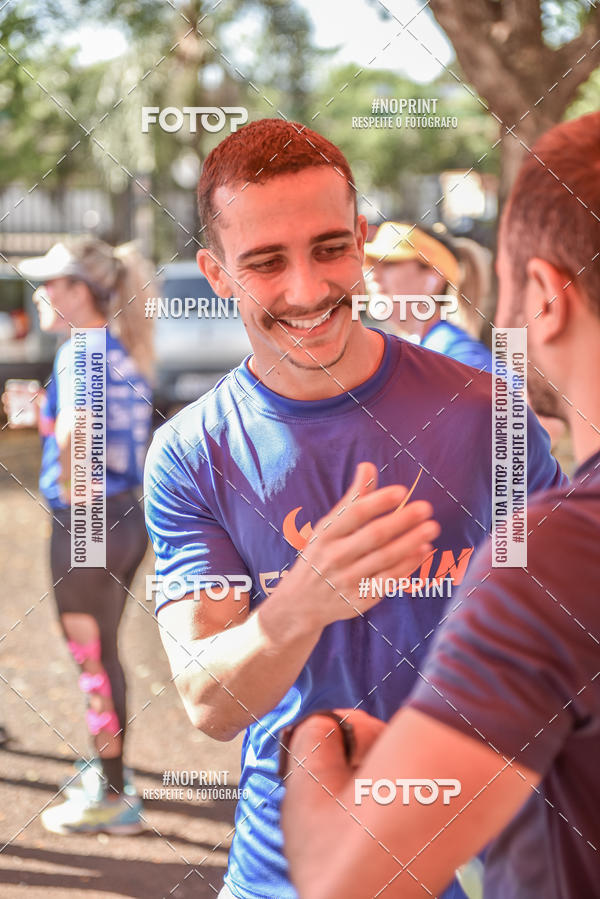 Buy your photos of the eventFLOW RUN on Fotop