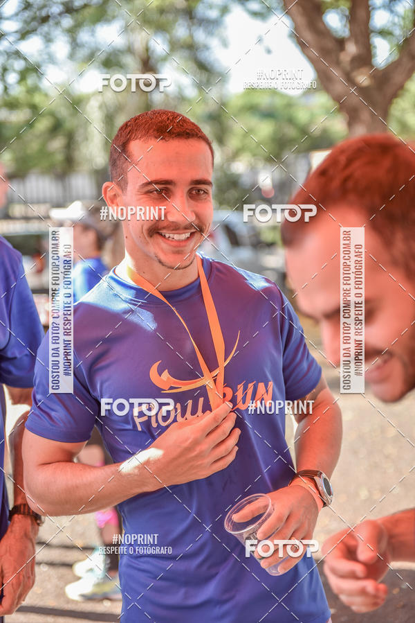 Buy your photos of the eventFLOW RUN on Fotop