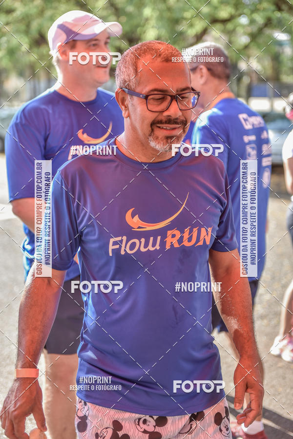 Buy your photos of the eventFLOW RUN on Fotop