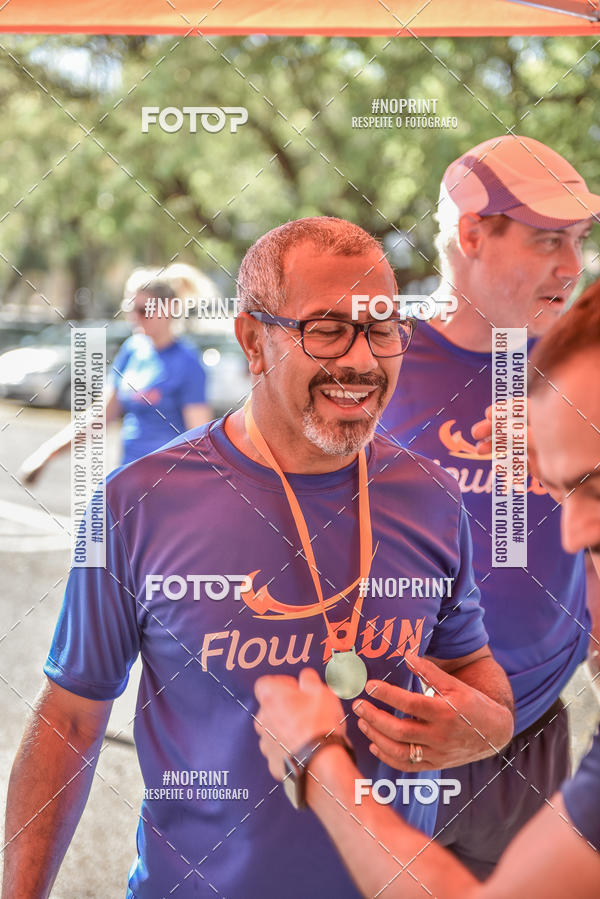 Buy your photos of the eventFLOW RUN on Fotop