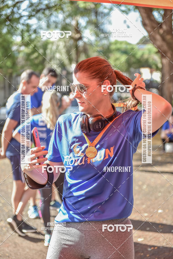 Buy your photos of the eventFLOW RUN on Fotop