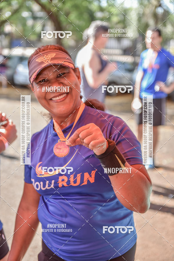 Buy your photos of the eventFLOW RUN on Fotop