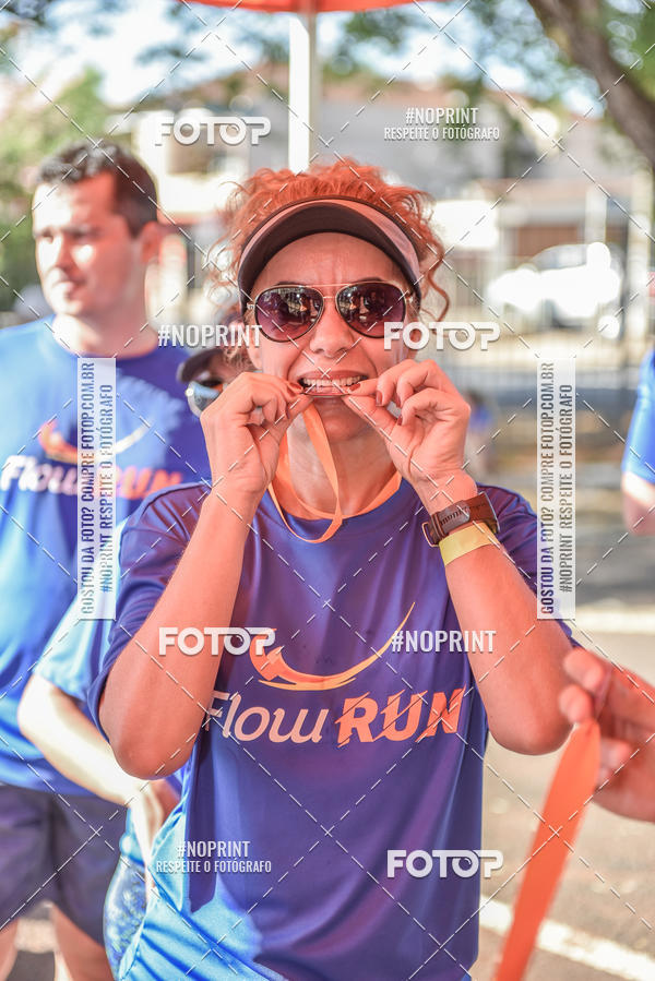 Buy your photos of the eventFLOW RUN on Fotop
