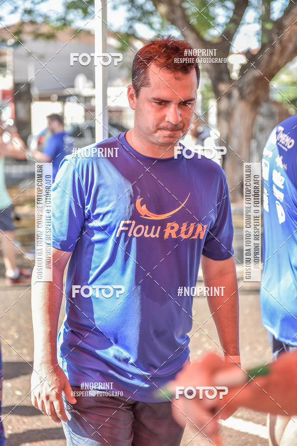 Buy your photos of the eventFLOW RUN on Fotop