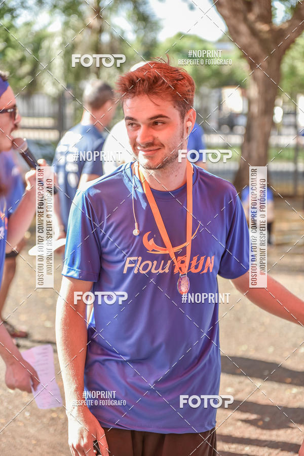 Buy your photos of the eventFLOW RUN on Fotop