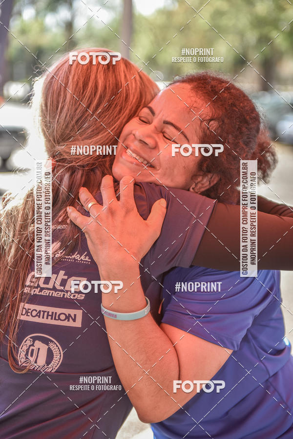 Buy your photos of the eventFLOW RUN on Fotop