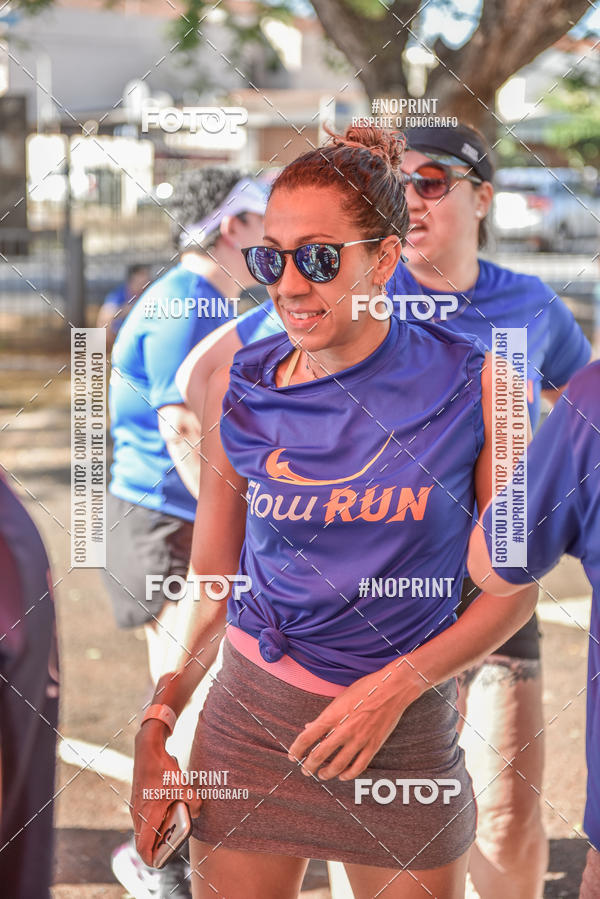 Buy your photos of the eventFLOW RUN on Fotop